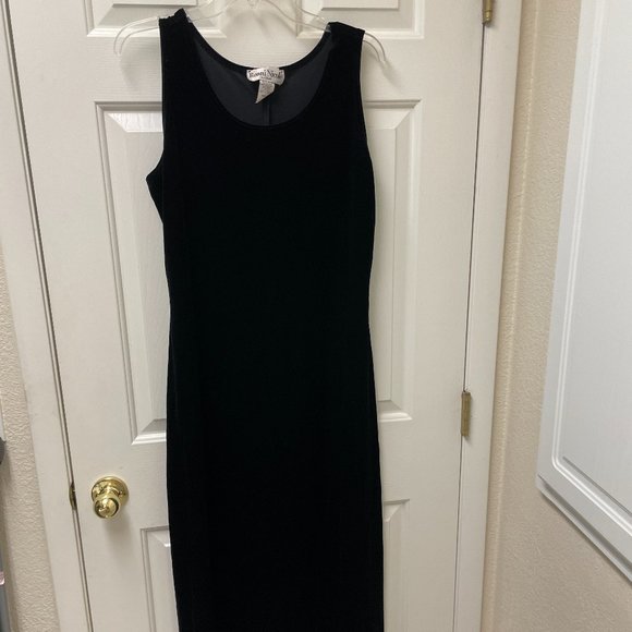 Ronni Nicole Velour Maxi Dress - Picture 1 of 2
